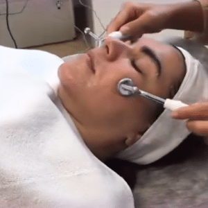 نظر کاربر اینستاگرام (کلینیک زیبایی ژینو)