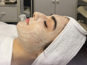 نظر کاربر اینستاگرام (کلینیک زیبایی ژینو)